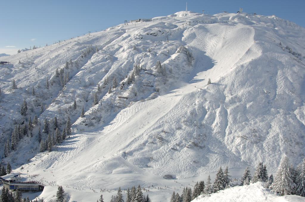 Berghotel Basur - Das Schihotel Am Arlberg Flirsch Exteriör bild