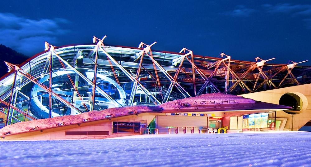 Berghotel Basur - Das Schihotel Am Arlberg Flirsch Exteriör bild