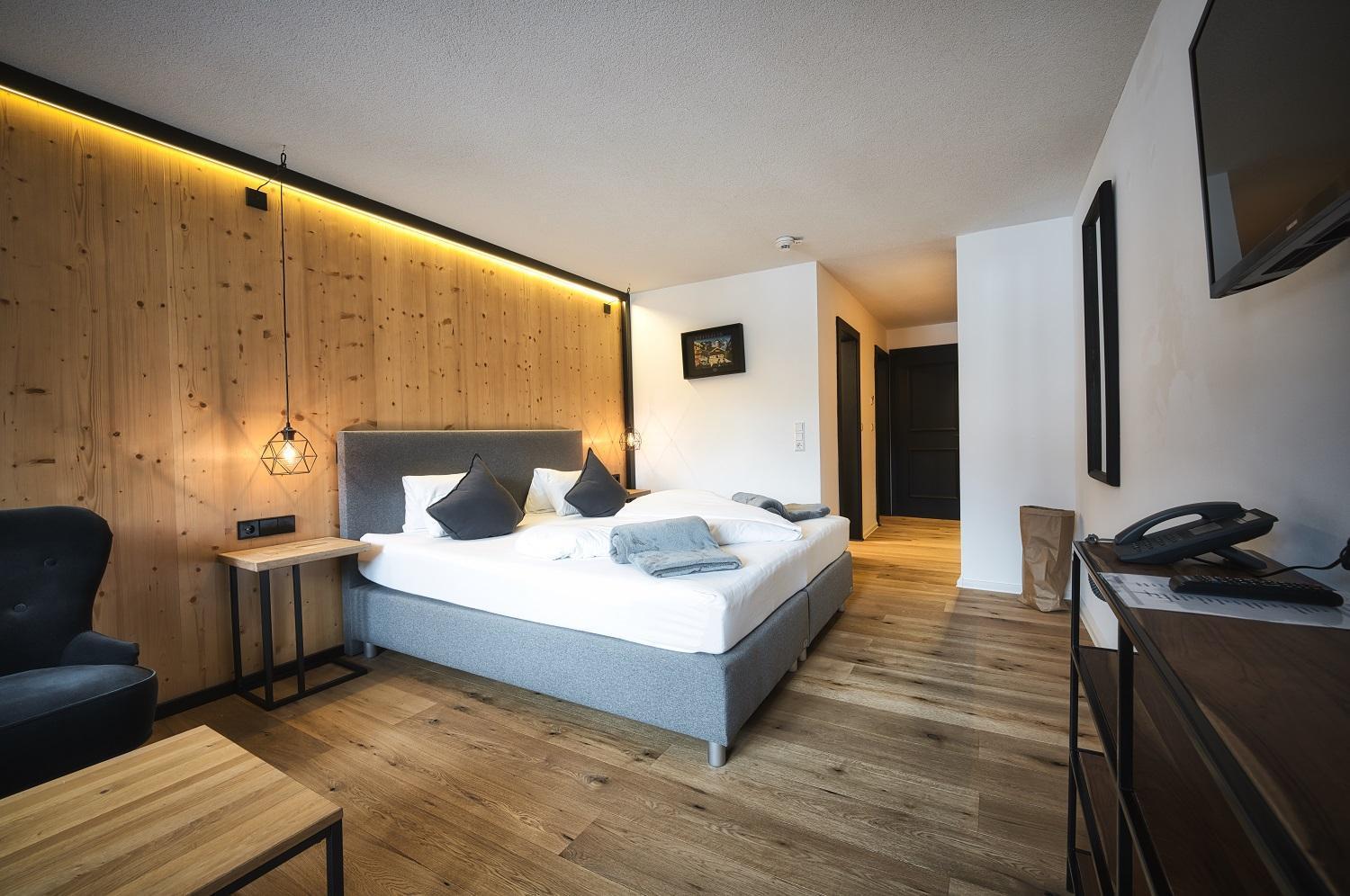Berghotel Basur - Das Schihotel Am Arlberg Flirsch Exteriör bild